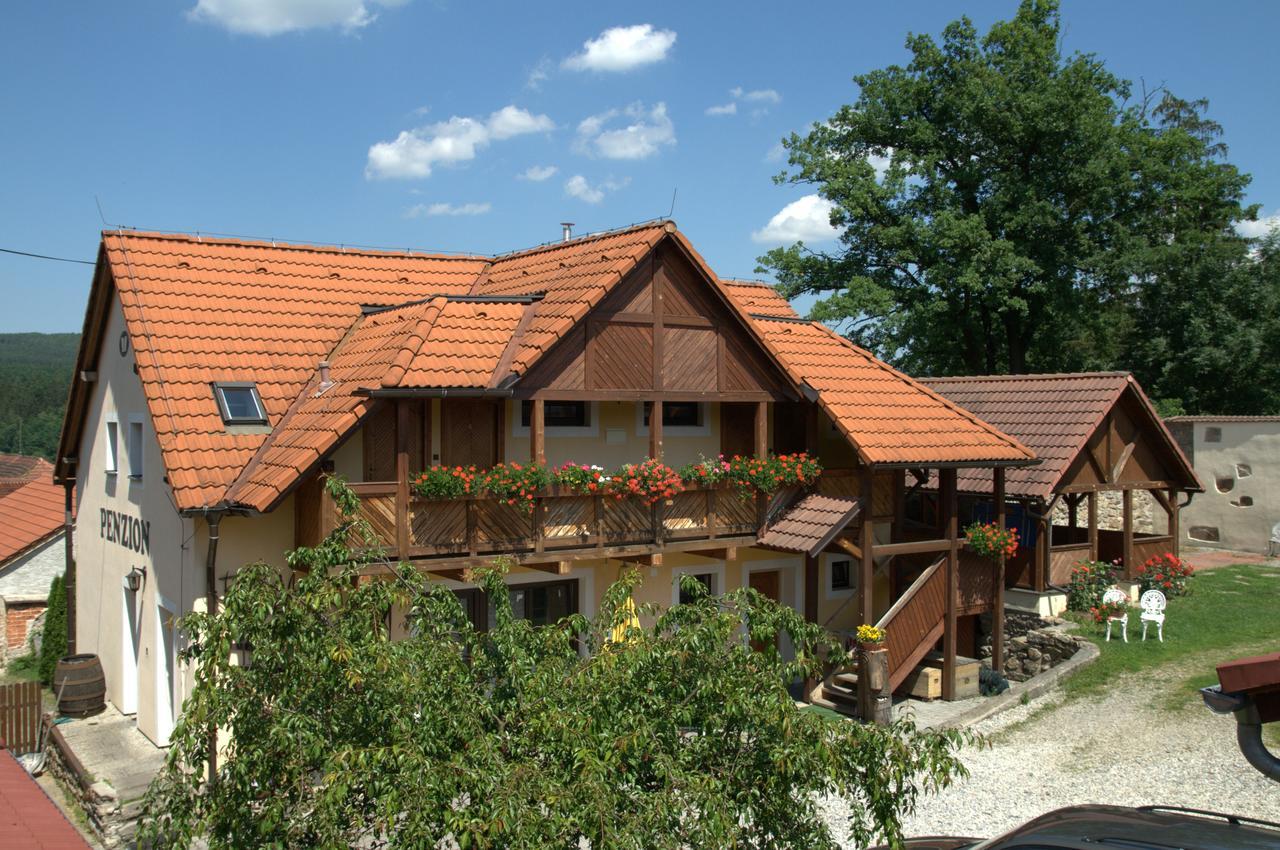 Penzion U Candru Vyšší Brod Exteriör bild