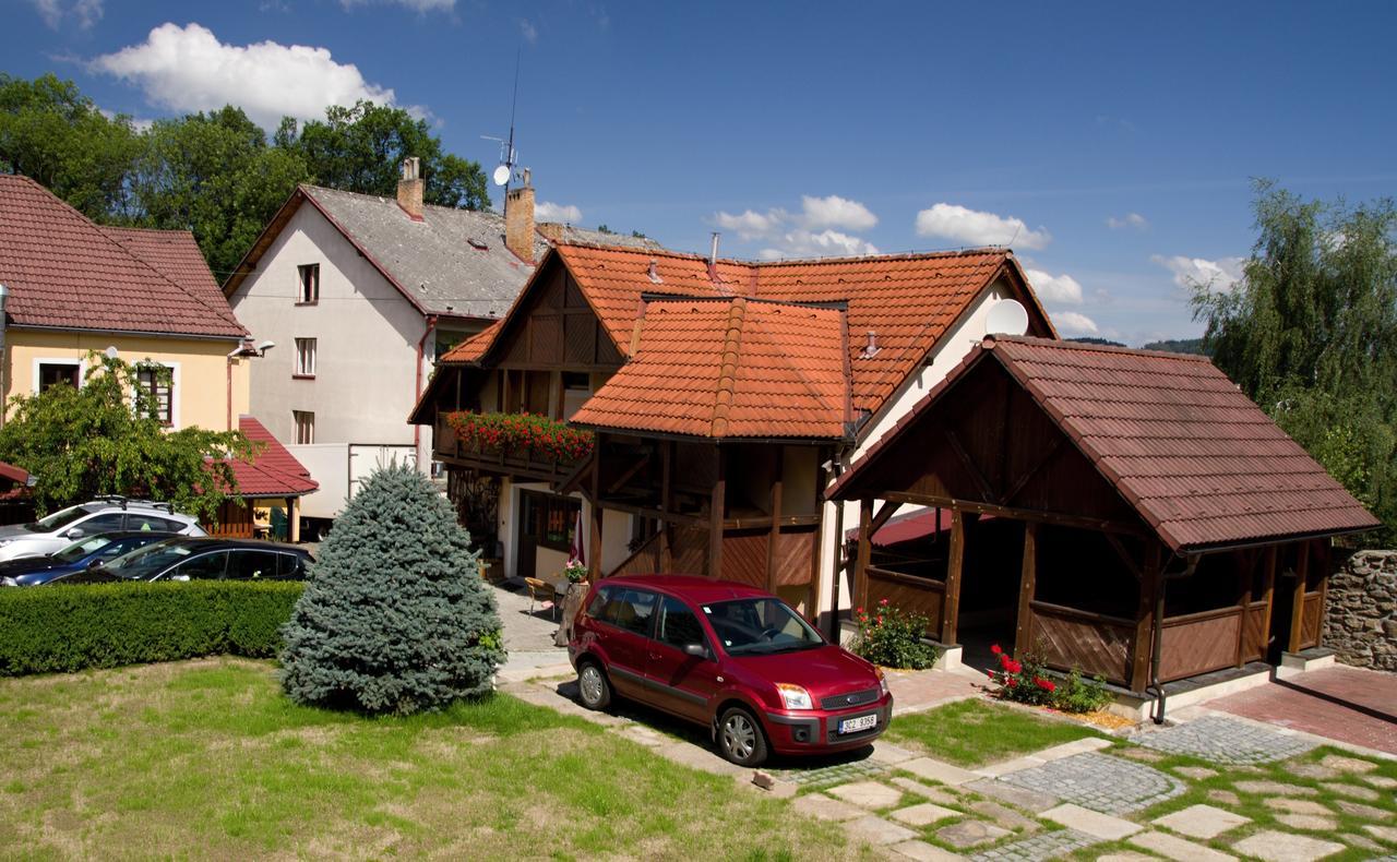 Penzion U Candru Vyšší Brod Exteriör bild